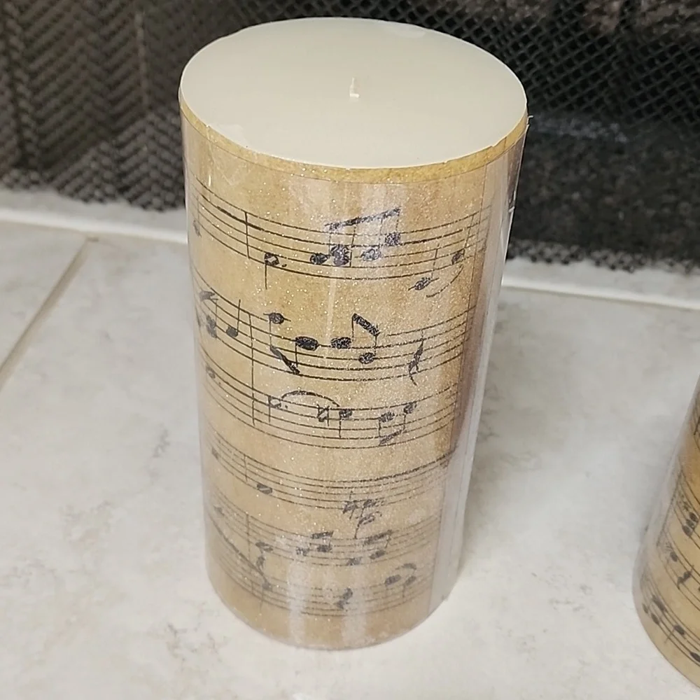 ‼️LAST SET!!‼️ 🕯POTTERY BARN MUSIC NOTE CANDLES🕯